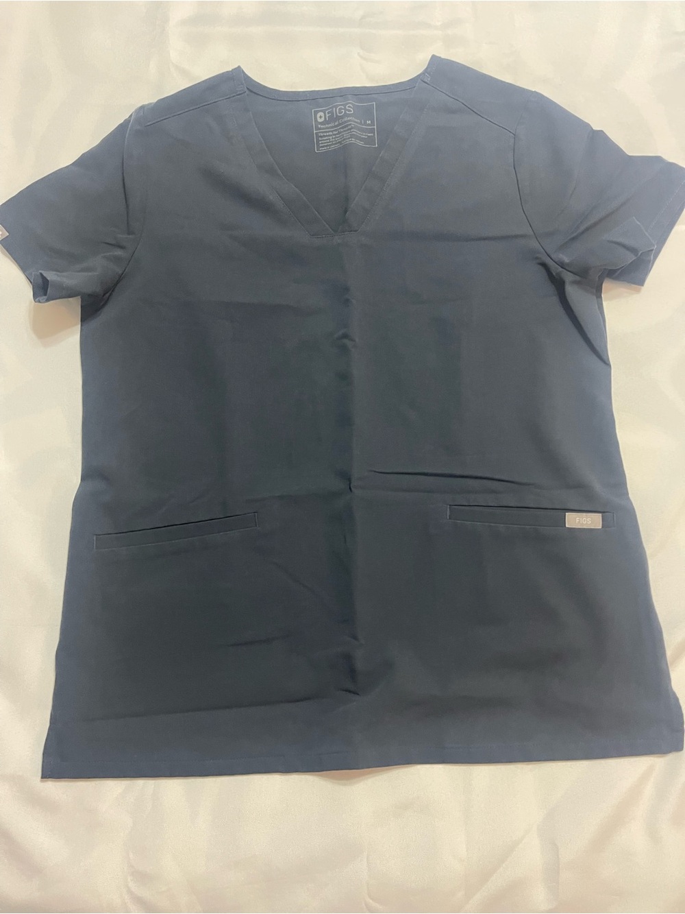 FIGS Casma Three-Pocket Scrub Top Night Sky Women’s Medium